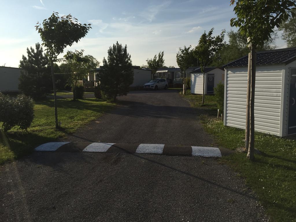 Camping Caravaning Les Cerisiers Berck Sur Mer Verton Εξωτερικό φωτογραφία