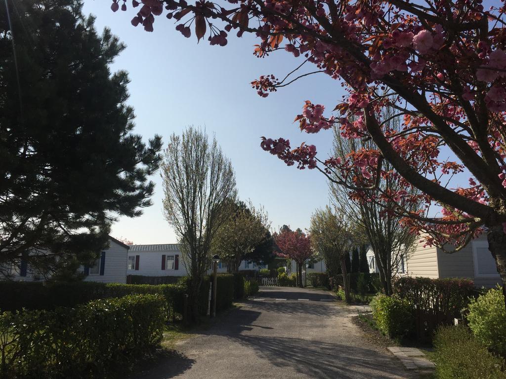 Camping Caravaning Les Cerisiers Berck Sur Mer Verton Εξωτερικό φωτογραφία